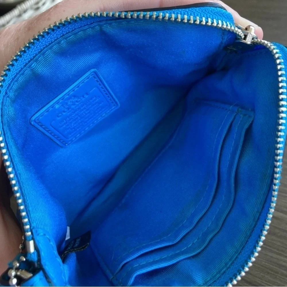 Coach Color block Wristlet -EUC